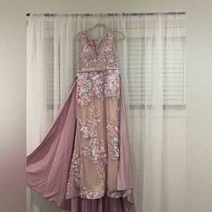 Worn only once. Size 12.